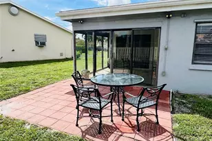 6111 Rainbow Cir, Greenacres, FL 33463 - Photo 2