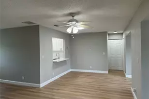 6111 Rainbow Cir, Greenacres, FL 33463 - Photo 16