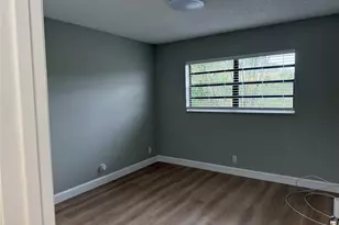 6111 Rainbow Cir, Greenacres, FL 33463 - Photo 12