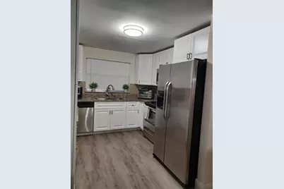 9201  Sunrise Lakes Blvd, Unit #104, Sunrise, FL 33322 - Photo 4