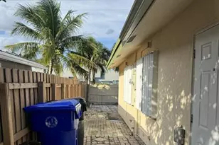 7165 SW 11th Ct, North Lauderdale, FL 33068 - Photo 4