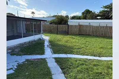 4697 SW 35th Ave, Fort Lauderdale, FL 33312 - Photo 6