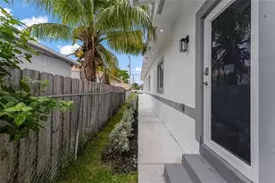 5250 SW 18th St, West Park, FL 33023 - Photo 12