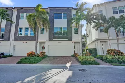 2900 NE 12th Ter, Unit #17, Oakland Park, FL 33334 - Photo 2