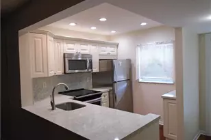 608 SW Natura Blvd, Deerfield Beach, FL 33441 - Photo 2