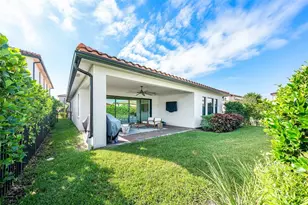 12295 N Baypoint Cir, Parkland, FL 33076 - Photo 30