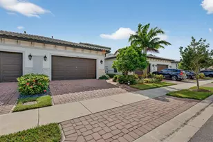 7434 N Blue Spring Dr, Parkland, FL 33067 - Photo 4