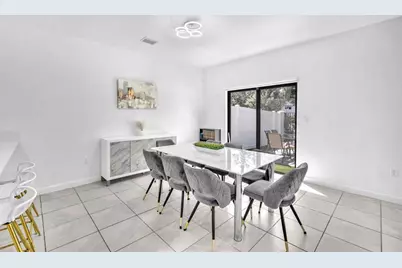 20308 NW 6th Pl, Miami Gardens, FL 33169 - Photo 10