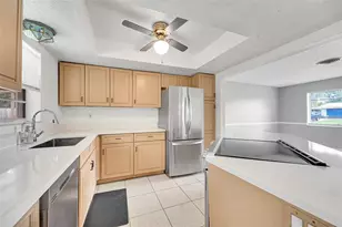 706 SE Alamanda Way, Stuart, FL 34996 - Photo 6