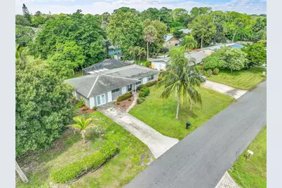 706 SE Alamanda Way, Stuart, FL 34996 - Photo 26