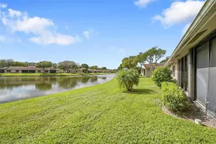 8252 Springlake Dr, Boca Raton, FL 33496 - Photo 22