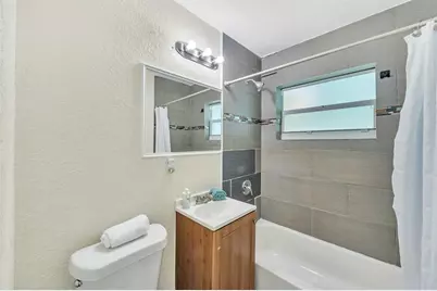 1412 NE 25th Ct, Pompano Beach, FL 33064 - Photo 18