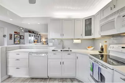 2615 NE 3rd Ct, Unit #301, Boynton Beach, FL 33435 - Photo 2