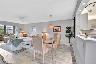 2615 NE 3rd Ct, Unit #301, Boynton Beach, FL 33435 - Photo 8