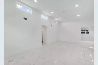 6840 SW 3rd St, Miami, FL 33144 - Photo 10