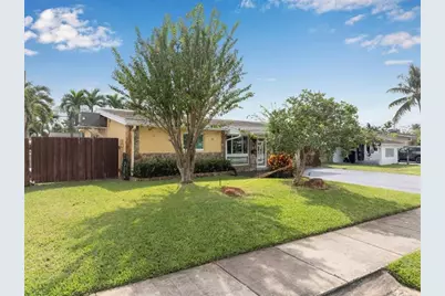 230 NE 58th St, Fort Lauderdale, FL 33334 - Photo 4