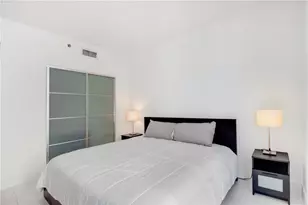 1050 Brickell Ave, Miami, FL 33131 - Photo 6