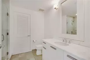 1050 Brickell Ave, Miami, FL 33131 - Photo 10