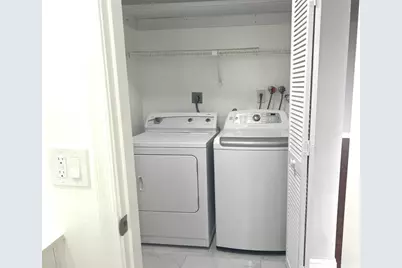 8951 SW 19th St, Unit #B, Boca Raton, FL 33433 - Photo 12