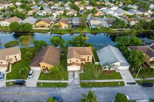 3091 Venice Way, Miramar, FL 33025 - Photo 4