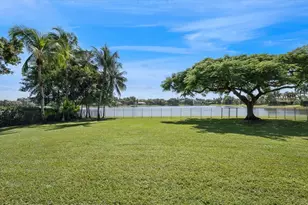 10372 N Lake Vista Cir, Davie, FL 33328 - Photo 30