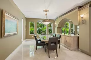 10372 N Lake Vista Cir, Davie, FL 33328 - Photo 4