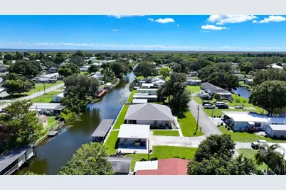 1069  9th St, Okeechobee, FL 34974 - Photo 8