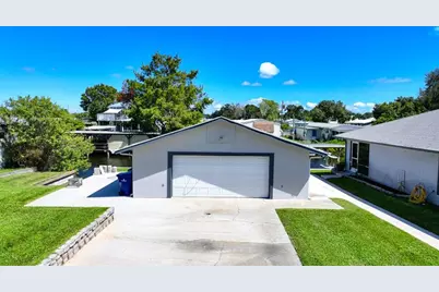 1069  9th St, Okeechobee, FL 34974 - Photo 14