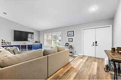 5133 NW 47th Ave, Coconut Creek, FL 33073 - Photo 8