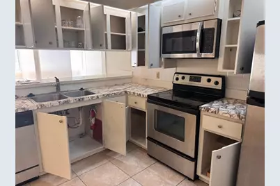 3626  Whitehall Dr, Unit #103, West Palm Beach, FL 33401 - Photo 2