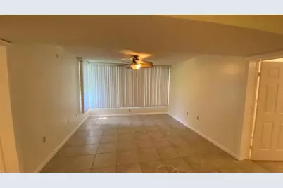 3626  Whitehall Dr, Unit #103, West Palm Beach, FL 33401 - Photo 6