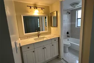 9971 Twin Lakes Dr, Coral Springs, FL 33071 - Photo 10