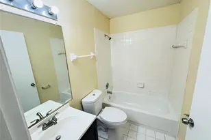 3449 NW 44th St, Lauderdale Lakes, FL 33309 - Photo 14