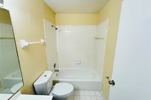 3449 NW 44th St, Lauderdale Lakes, FL 33309 - Photo 8