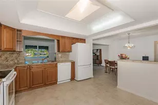 1940 NW 107th Ave, Pembroke Pines, FL 33026 - Photo 12