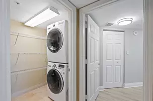 2011 N Ocean Blvd, Fort Lauderdale, FL 33305 - Photo 24