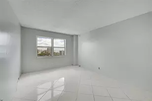 1200 Hibiscus Ave, Pompano Beach, FL 33062 - Photo 8