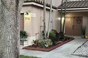 9702 NW 23rd Ct, Pembroke Pines, FL 33024 - Photo 8