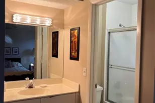 9702 NW 23rd Ct, Pembroke Pines, FL 33024 - Photo 16