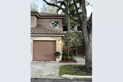 9702 NW 23rd Ct, Unit #9702, Pembroke Pines, FL 33024 - Photo 2
