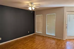 977 Riverside Dr, Coral Springs, FL 33071 - Photo 2