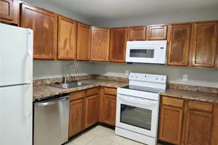 475 SE 8th St, Deerfield Beach, FL 33441 - Photo 10