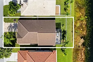 1941 NW 182nd Terrace, Pembroke Pines, FL 33029 - Photo 40