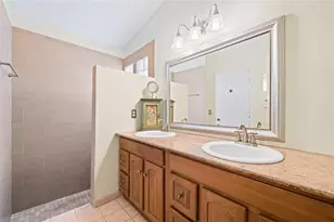 1941 NW 182nd Terrace, Pembroke Pines, FL 33029 - Photo 22