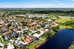 1941 NW 182nd Terrace, Pembroke Pines, FL 33029 - Photo 34