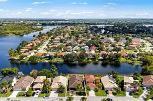 1941 NW 182nd Terrace, Pembroke Pines, FL 33029 - Photo 36