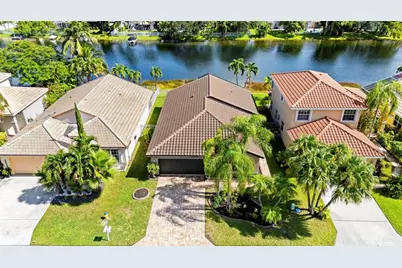 1941 NW 182nd Ter, Pembroke Pines, FL 33029 - Photo 1