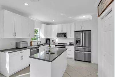 12656 NW 6th Ct, Coral Springs, FL 33071 - Photo 6