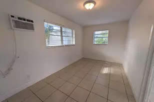 140 NW 40th St, Oakland Park, FL 33309 - Photo 4