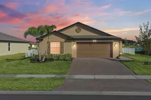 973 Bent Creek Dr, Fort Pierce, FL 34947 - Photo 1